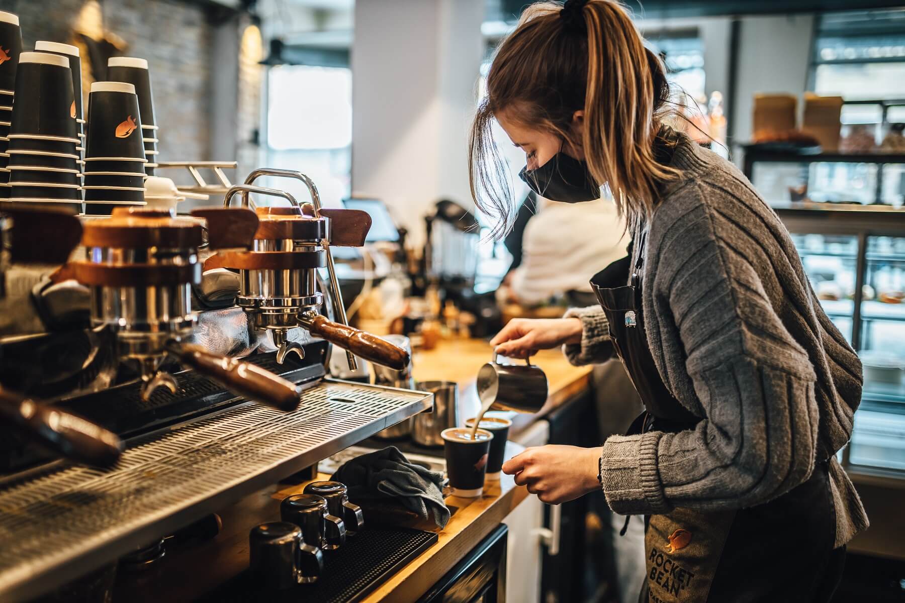 Cafés en restaurants maken plaats voor bezorgers